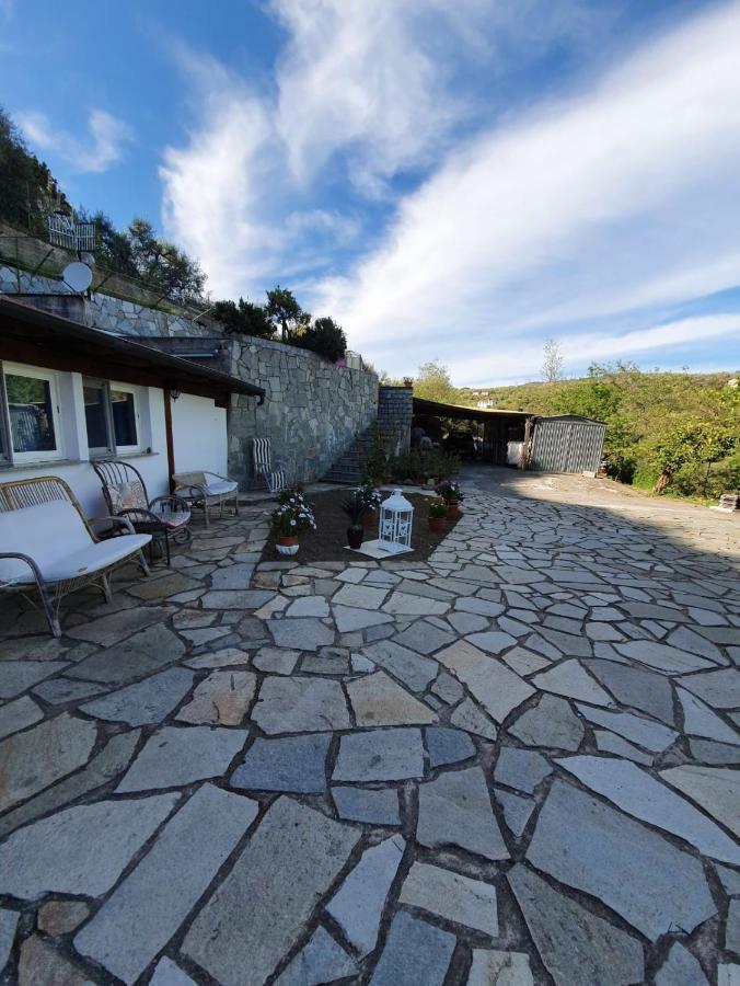 Casa Intera Indipendente Con Giardino Privato Villa Imperia Exterior photo